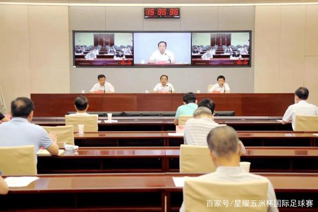 默森认为阿森纳卫冕无忧，曼城曼联竞争力不足